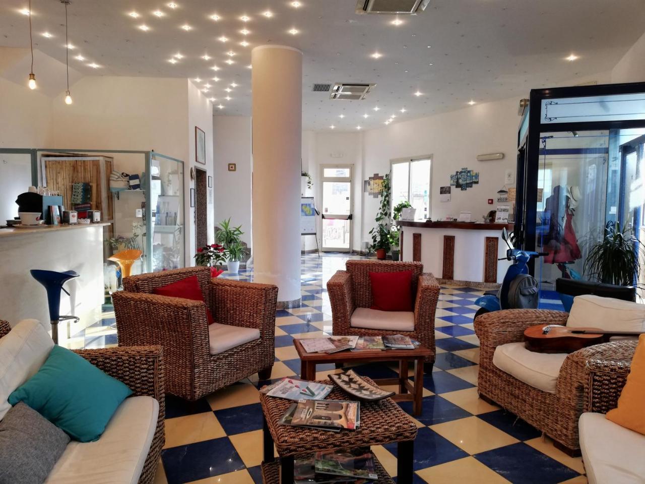Blue Moon 3* Pantelleria